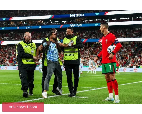 PAOK塞萨洛尼基力压群雄夺得希腊超级联赛冠军成功再度书写历史